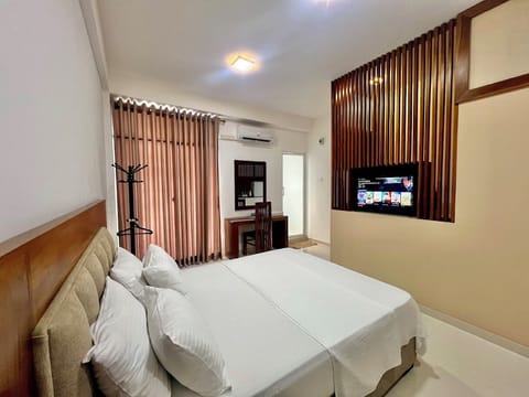 Comfort Double Room, Balcony, Mountain View | Desk, laptop workspace, free WiFi, bed sheets