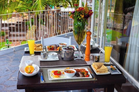 Cabin | Outdoor dining