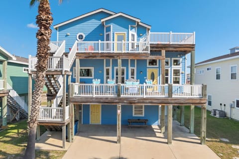 House (5 Bedrooms) | Front of property