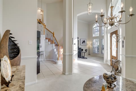House (4 Bedrooms) | Interior