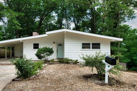 Cozy Roost with Carport Parking