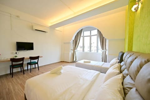 Deluxe Triple Room | WiFi (free)