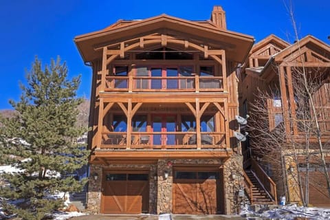 Front of town home - 345B on Left lower level and left garage.