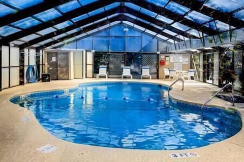 SHIPWATCH POINTE II - INDOOR POOL HOUSE