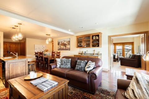 Condo entry into great room