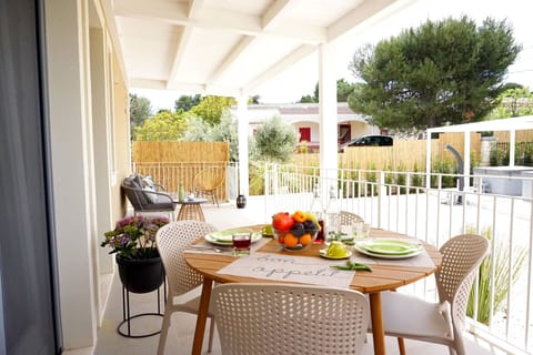 Autumn, Balcony / Terrace / Patio, Spring, Summer