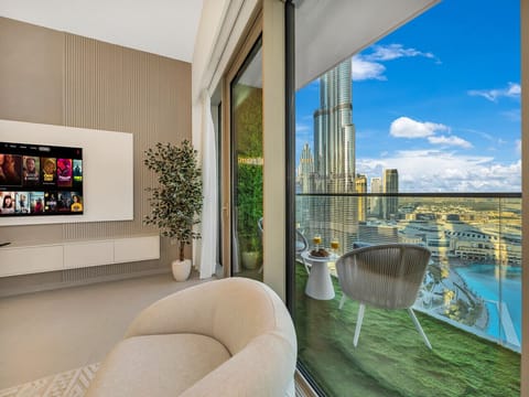 Stunning Burj Khalifa & Fountian Views
