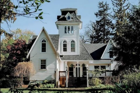 Experience Vintage SoHa at Peach Mansion - A Preserved Historic Manor from the 1800s