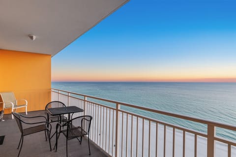 Condo, Multiple Beds, Balcony, Ocean View (Sterling Reef 1006) | Outdoor dining