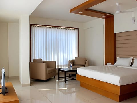 Desk, laptop workspace, soundproofing, rollaway beds