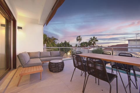 Villa | Dining