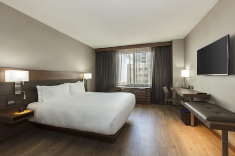 Premium bedding, in-room safe, individually furnished, desk