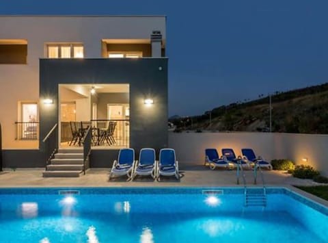 Villa (Four Bedroom Villa with Pool) | Outdoor pool | Outdoor pool, sun loungers