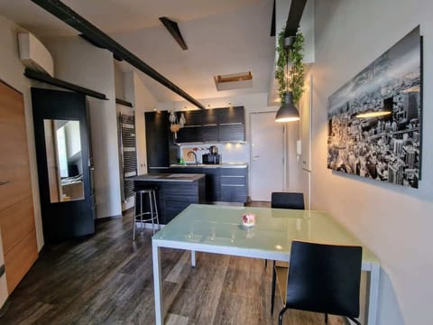 Furnished Kitchen