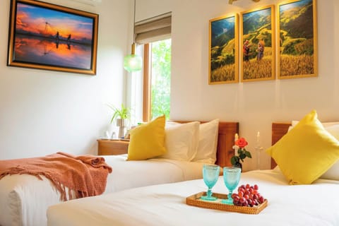 Premium bedding, desk, laptop workspace, free WiFi
