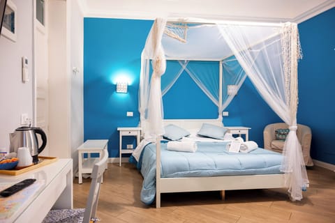 Luxury Double Room | Desk, laptop workspace, iron/ironing board, free WiFi
