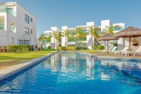 Seating area,Swimming pool