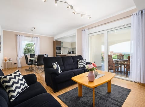Villa | Living area