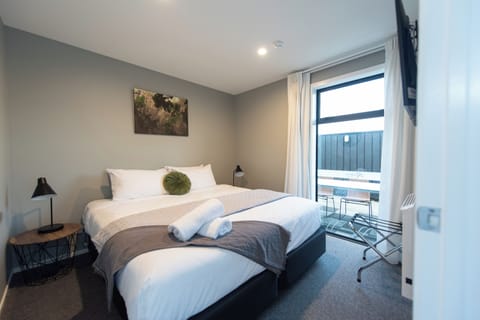 Bedroom 1 (1)