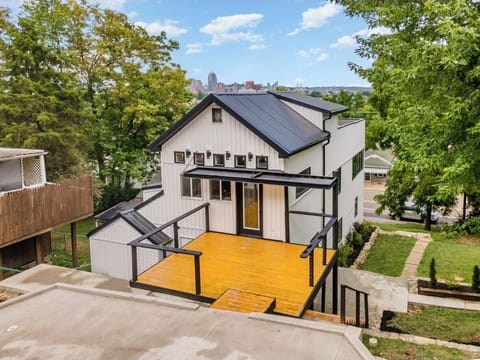 Welcome to the Historic Southgate House