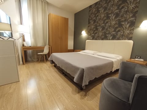 In-room safe, blackout drapes, iron/ironing board, free WiFi