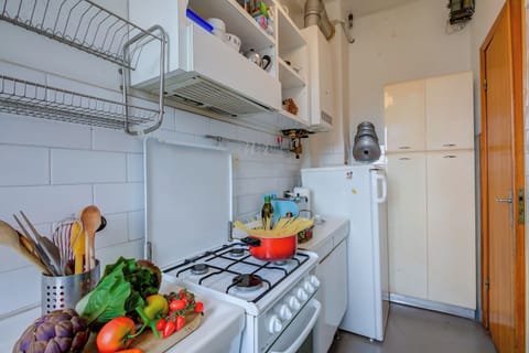 Standard Apartment, Multiple Bedrooms (ALA - Simply Romantic Sea View) | Private kitchen | Fridge, oven, stovetop, coffee/tea maker