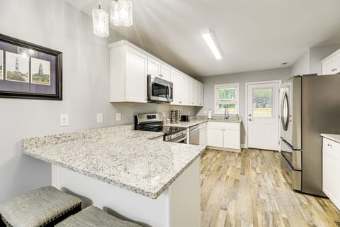 House (2 Bedrooms) | Interior