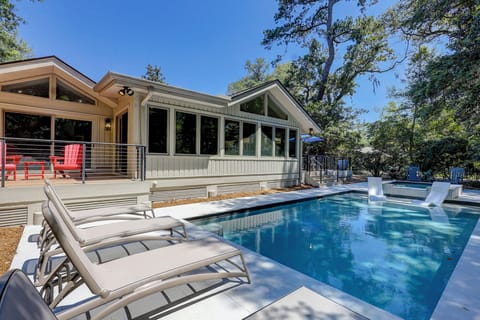 31 Willow Oak Rd West - Private Pool Deck