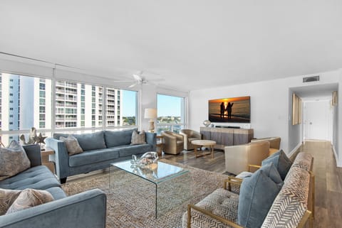 Shoreline Towers 1066