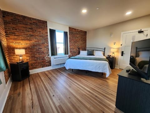 Blackout drapes, iron/ironing board, free WiFi, bed sheets