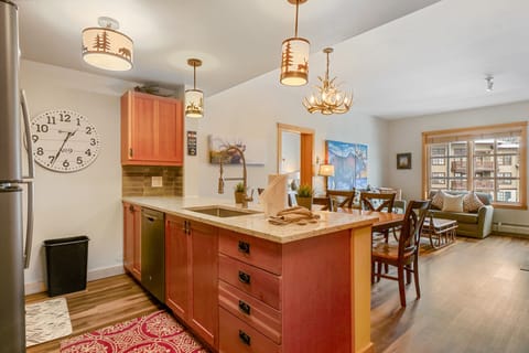Dining Room, Dining Table, Furniture, Indoors, Table