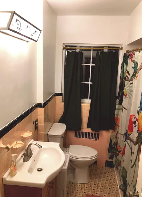 Full Bathroom