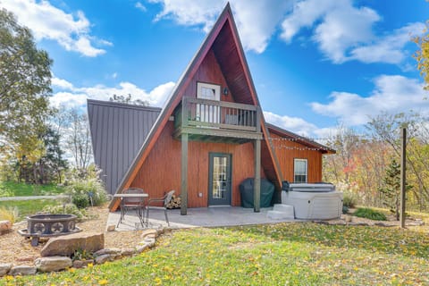 Kenton Vacation Rental | 1BR | 1BA | 600 Sq Ft | Small Step to Enter