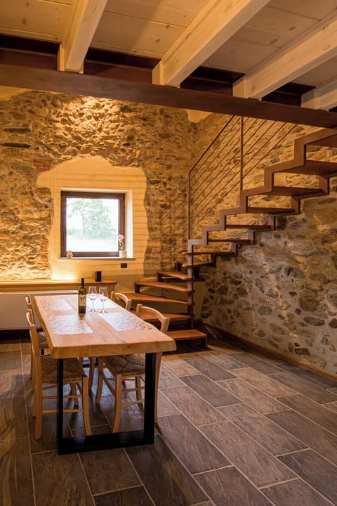 Room, 1 Bedroom, Smoking, Patio | Dining