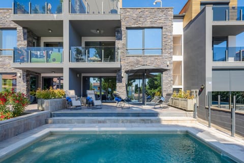 Apartment | Pool | Indoor pool, outdoor pool
