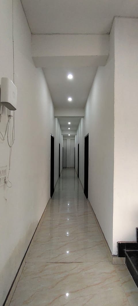 Deluxe Double Room, City View | Living area | TV