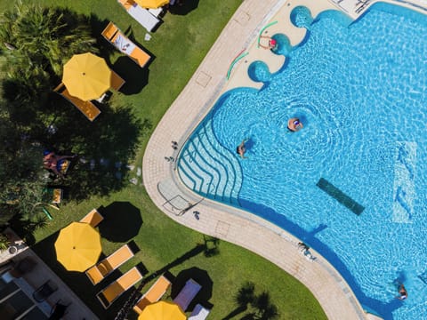 Indoor pool, outdoor pool