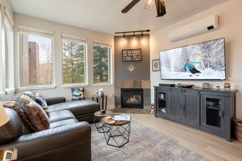 Spacious great room w/sofa bed - perfect for a movie night by the fire! 