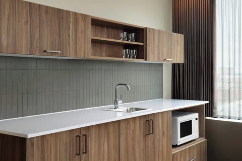 Suite, 1 Bedroom | Private kitchen