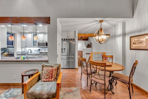 Kitchen: Well-equipped kitchen, Keurig, Crockpot, waffle maker, open layout to living room