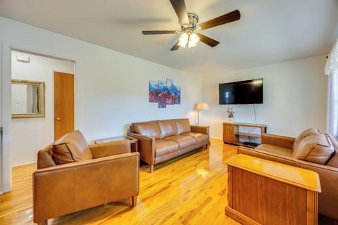 Colorado Springs Vacation Rental | 4BR | 2BA | 1,800 Sq Ft | 3 Steps to Enter