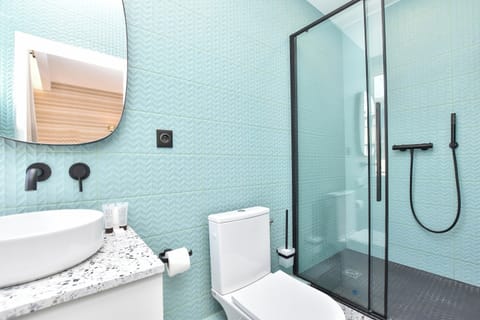 Apartment | Bathroom