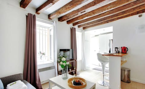 Apartment | Living area