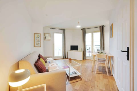 Apartment | Living area