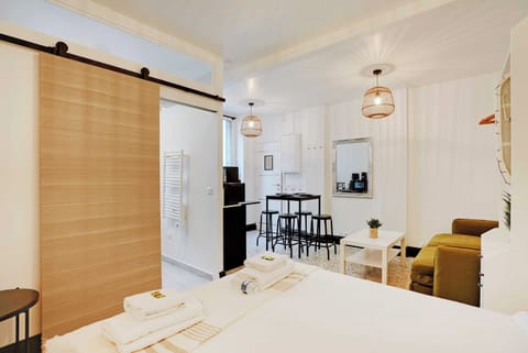 Apartment | 1 bedroom, iron/ironing board, bed sheets