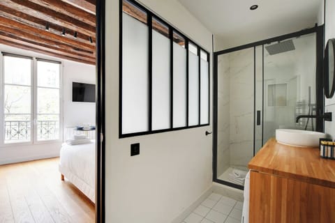 Apartment | 1 bedroom, bed sheets