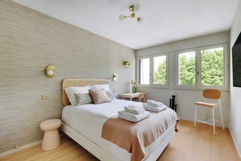 Apartment | 1 bedroom, laptop workspace, iron/ironing board, bed sheets