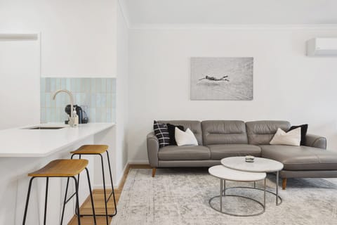 Lounge 2