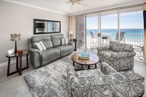 Island Princess #604 Living Room