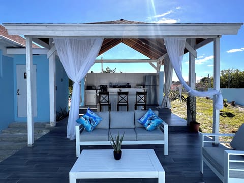 2 Private Deluxe Bedrooms with salt water pool, outdoor kitchen and living room | Private kitchen